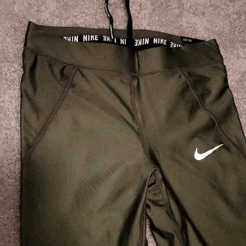 Nike leggings new beautiful green color